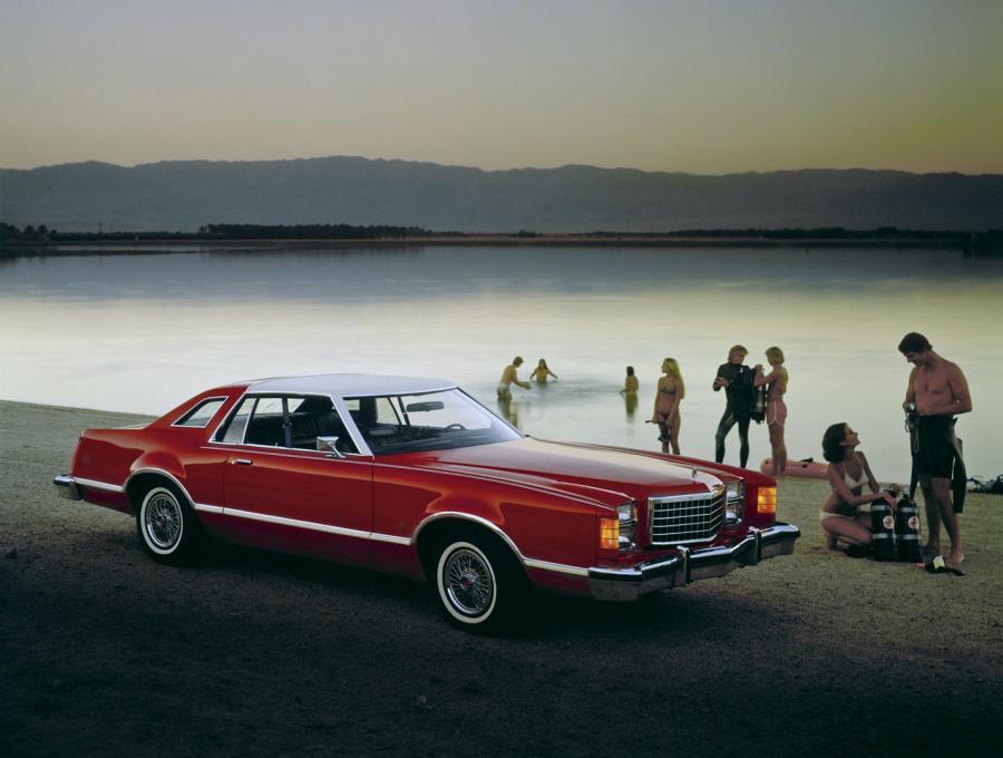 Ford LTD II Coupe 1977 года  (фото 15 из 17)